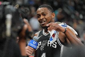 米奇：福克斯缺阵许久想立刻找到节奏不容易 他还需要点适应空间