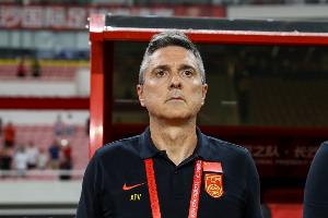 马德兴谈U22国足半场表现：防反打得可以，但老毛病是得分能力差