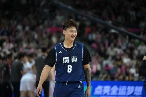 稳如磐石！赵睿6投4中&5罚4中 拿到13分4篮板5助攻助队夺金