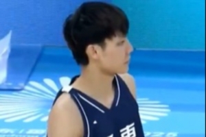 高效全能！徐杰三分10中6砍下18分7板9助 得分助攻均为全场最高