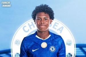 罗马诺：切尔西击败多家俱乐部签下奥多涅斯，球员可能2028年加盟
